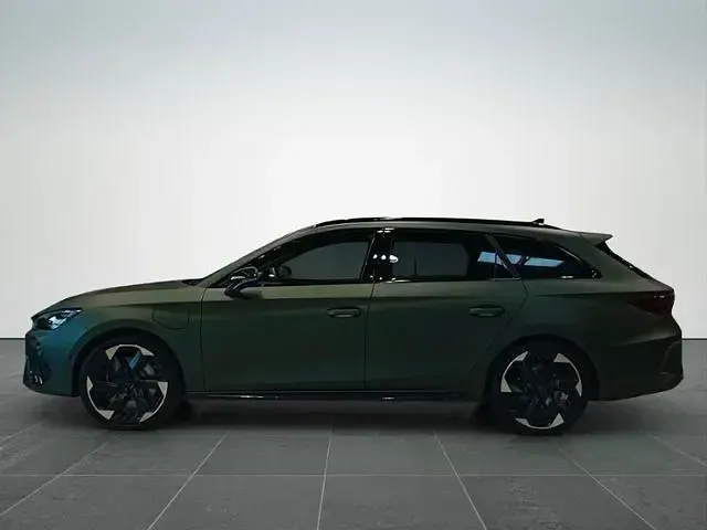 Neu Cupra Leon VZ 272 PS (200 kW) 2026 Grün Limousine