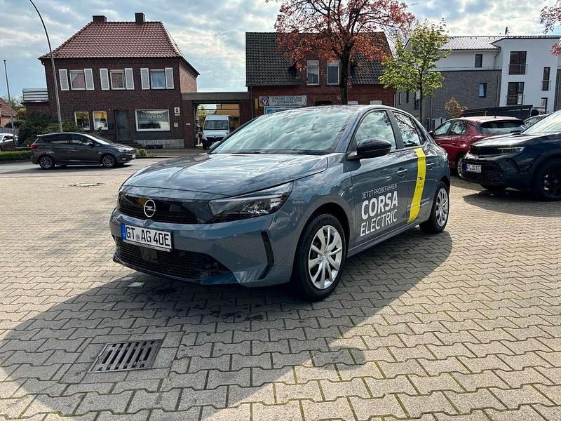 Gebraucht Opel Corsa-e 100 kW (136 PS) 2024 Grau Kleinwagen