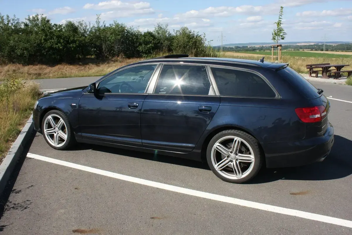 Gebraucht Audi A6 S-Line 239 PS (175 kW) 2011 Blau Kombi