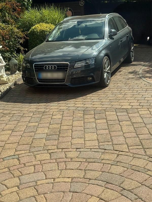 Grau Gebraucht 2009 Audi A4 S-Line Kombi | 10.200 € - Bild 1/4