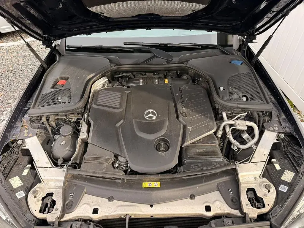 Gebraucht Mercedes E400 AMG line 330 PS (242 kW) 2020 Blau Kombi