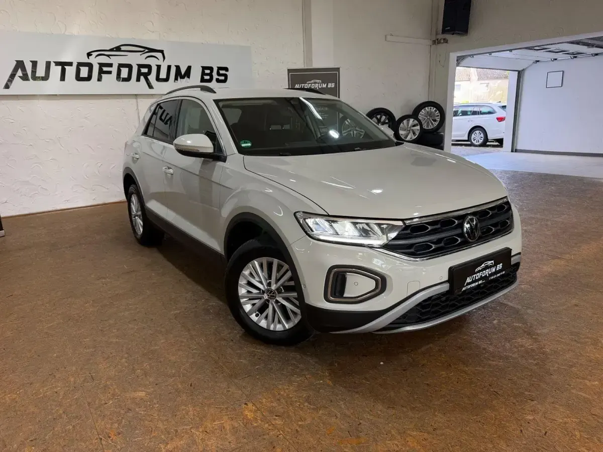 Gebraucht VW T-Roc Life 150 PS (110 kW) 2023 Grau SUV