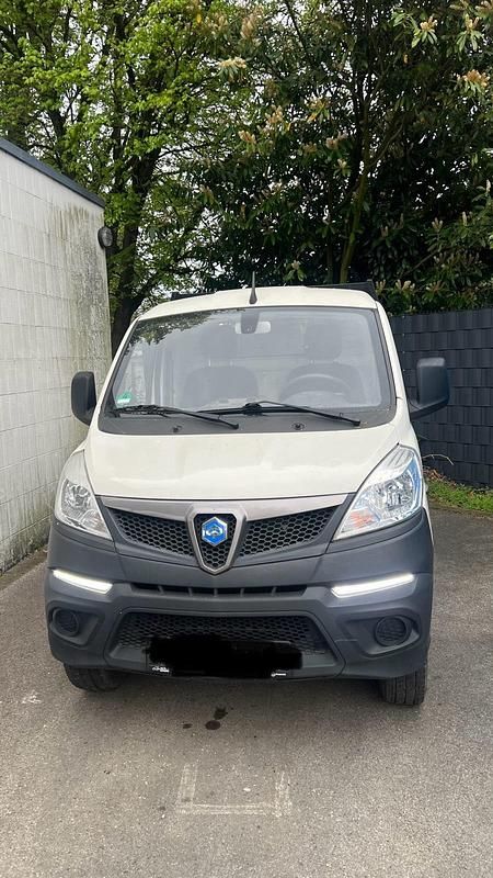 Gebraucht Piaggio Porter 106 PS (77 kW) 2023 Weiß Van / Kleinbus
