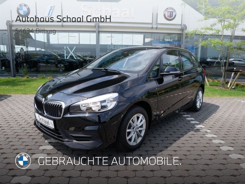 Schwarz Gebraucht 2021 BMW 216 Active Tourer Efficient Dynamics Van / Kleinbus | 18.900 € (Fairer Preis) - Bild 1/4