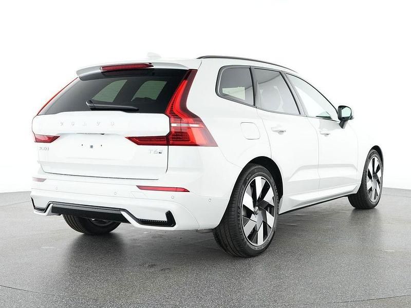 Gebraucht Volvo XC60 Plus 253 PS (186 kW) 2025 Weiß SUV
