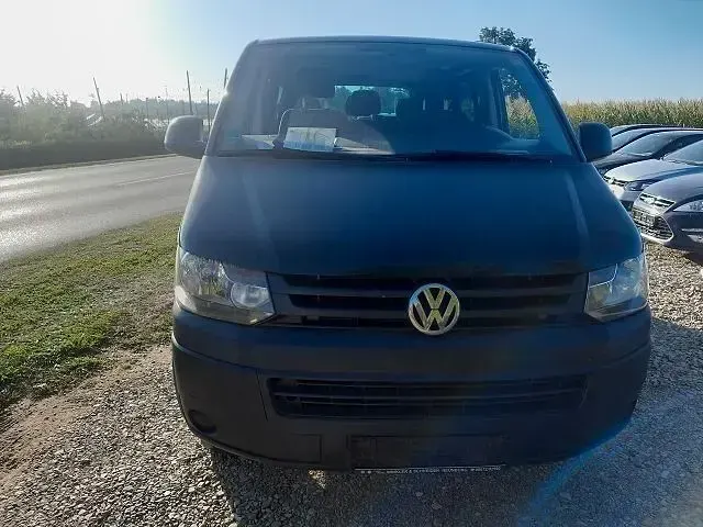 Second-hand VW Transporter 140 CP (102 kW) 2013 Verde Van
