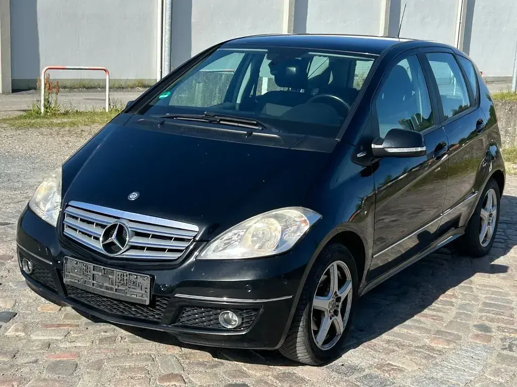 Gebraucht Mercedes A180 Avantgarde 109 PS (80 kW) 2010 Schwarz Limousine