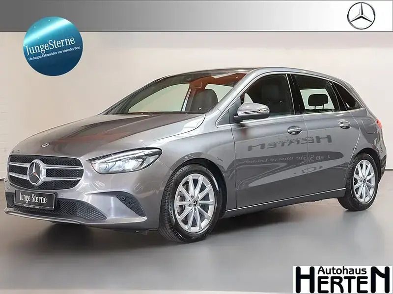 Mountaingrau Gebraucht 2019 Mercedes B180 Progressive Van / Kleinbus | 34.900 € - Bild 1/4