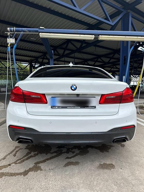 Gebraucht BMW 530 M Sport 2019 Weiß Limousine