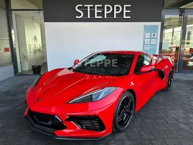 Używany Corvette C8 481 KM (353 kW) 2024 Czerwony Kabriolet