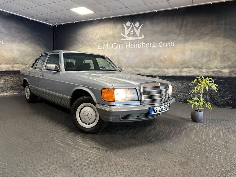 Silberblau metallic (930u) Gebraucht 1983 Mercedes 280 SE Limousine | 14.950 € - Bild 1/4