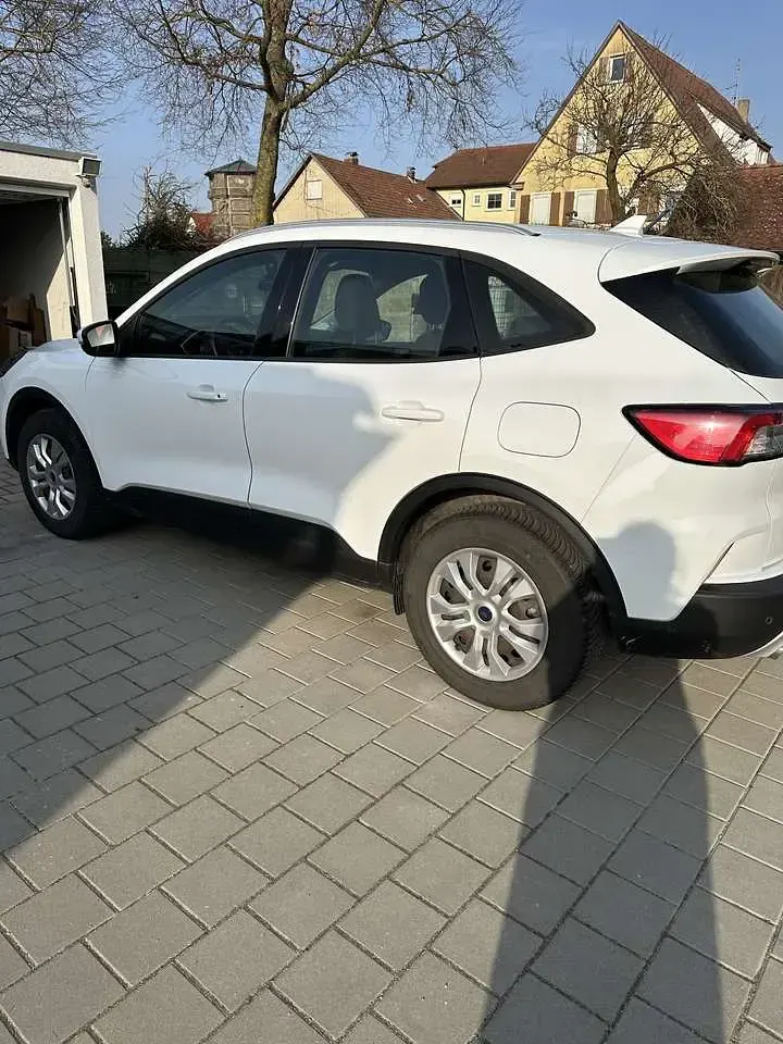 Gebraucht Ford Kuga Cool & Connect 150 PS (110 kW) 2021 Weiß SUV