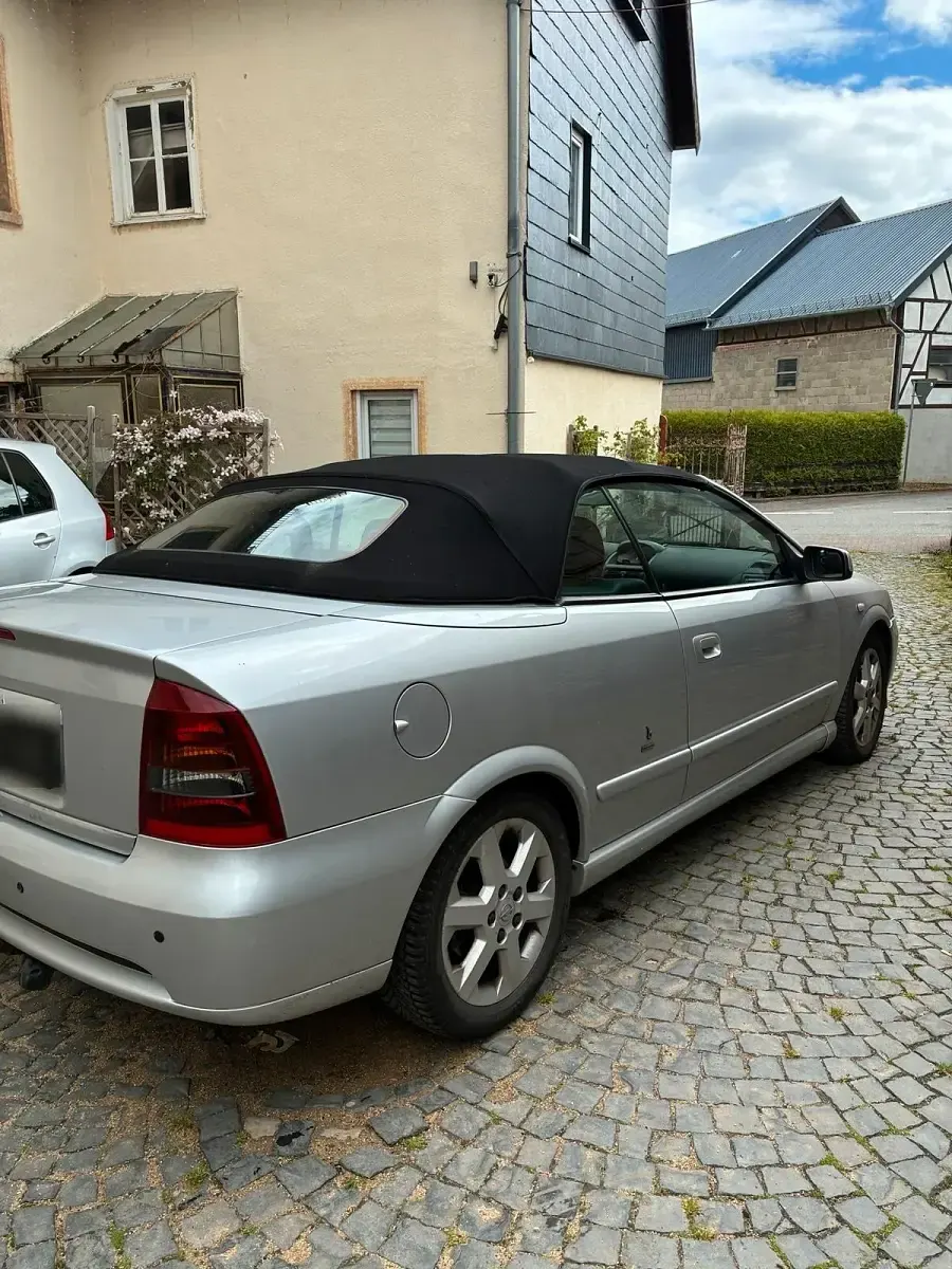Gebraucht Opel Astra 147 PS (108 kW) 2000 Grau Cabrio