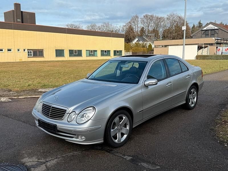 Gebraucht Mercedes E500 306 PS (225 kW) 2004 Silber Limousine