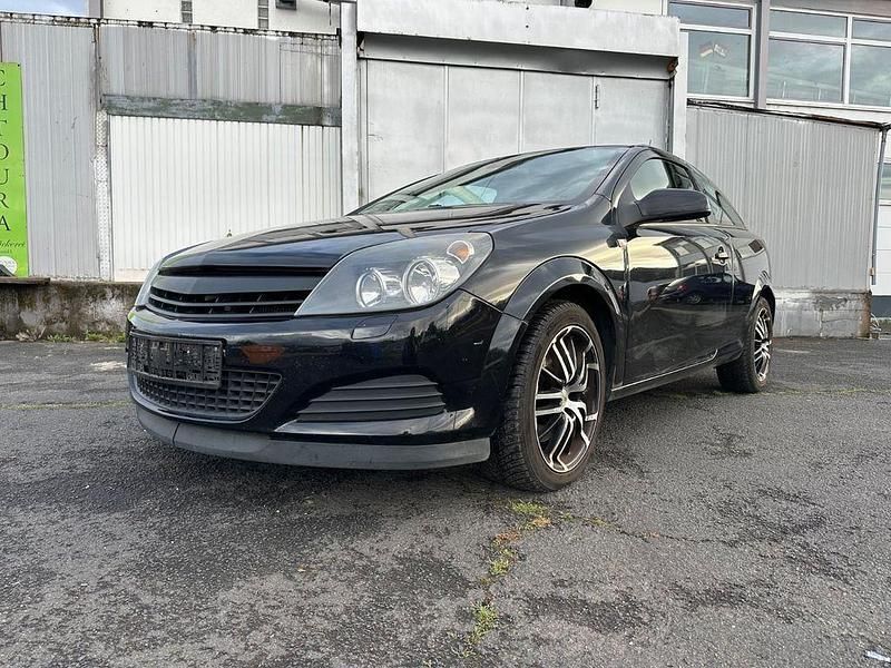 Schwarz Gebraucht 2009 Opel Astra GTC Selection Limousine | 1.890 € (Guter Preis) - Bild 1/4