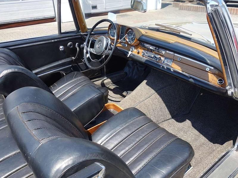 Gebraucht Mercedes 300 SE 170 PS (125 kW) 1964 Beige Cabrio