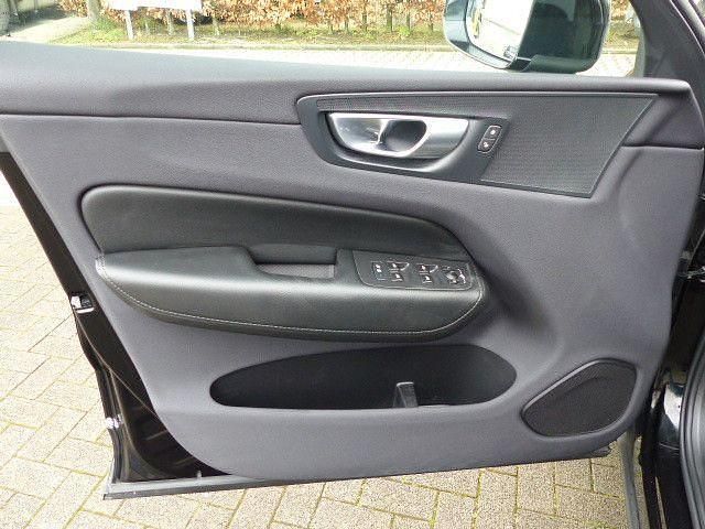 Gebraucht Volvo XC60 Core 349 PS (256 kW) 2023 Schwarz SUV