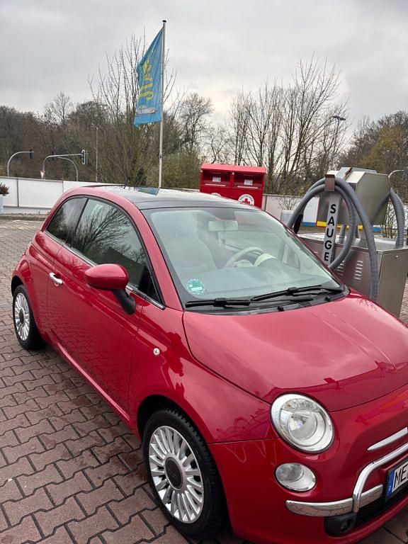 Rot Gebraucht 2009 Fiat 500 Lounge Kleinwagen | 3.900 € (Guter Preis) - Bild 1/4