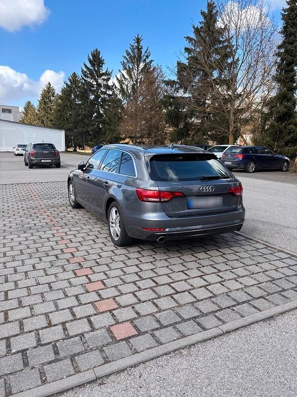 Gebraucht Audi A4 Sport 190 PS (139 kW) 2016 Kombi