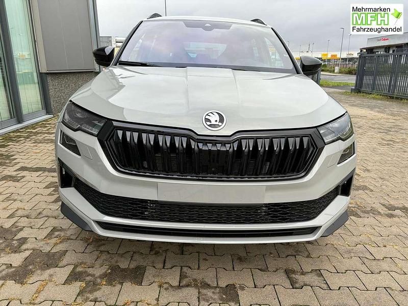 Neu Skoda Karoq SportLine 150 PS (110 kW) 2026 Wählbar SUV