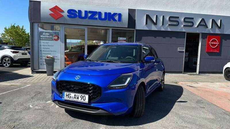 Frontier blue pearl met. Gebraucht 2024 Suzuki Swift Comfort+ Kleinwagen | 19.990 € (Etwas zu teuer) - Bild 1/4
