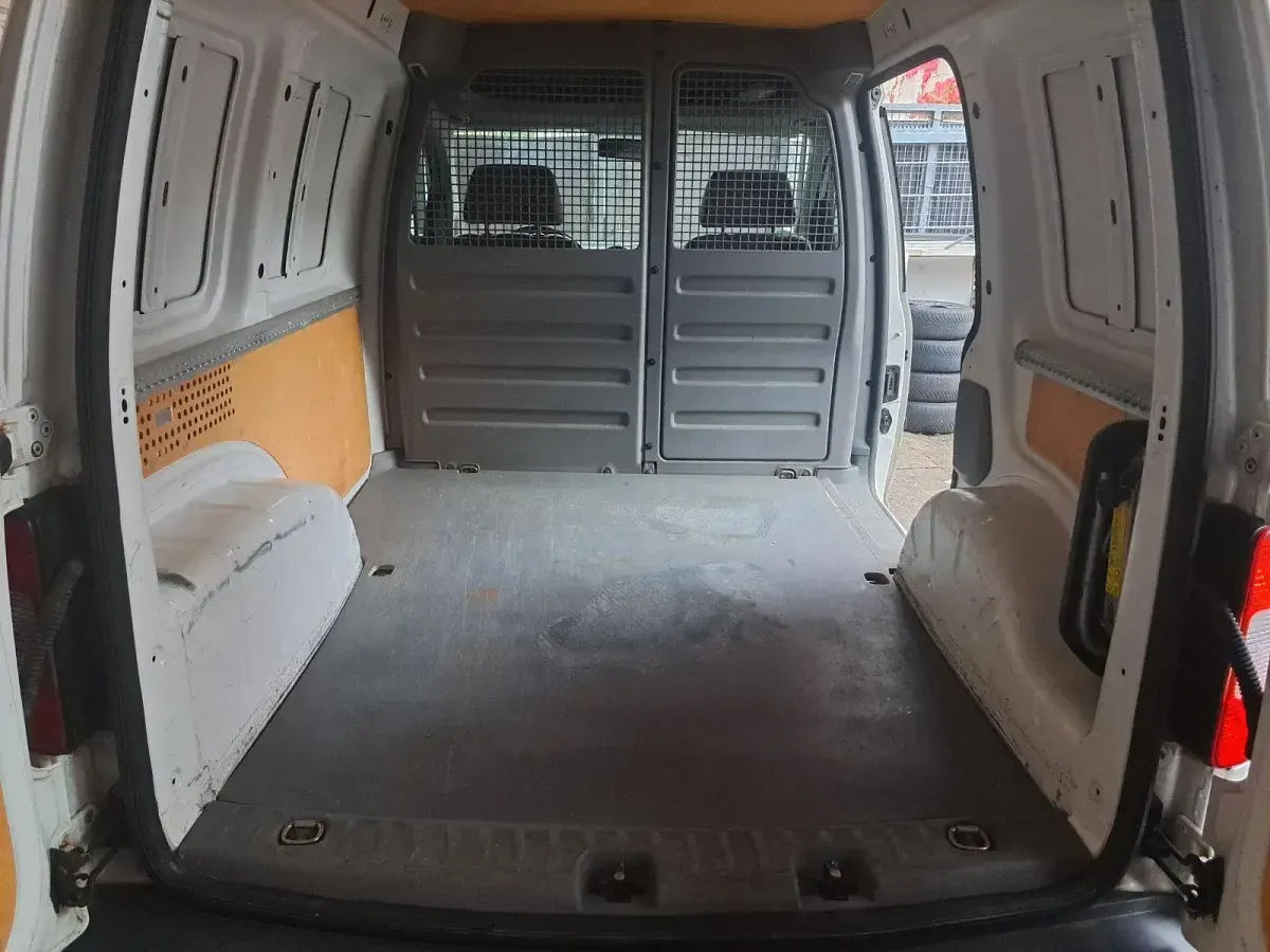 Gebraucht VW Caddy 109 PS (80 kW) 2006 Weiß Van / Kleinbus