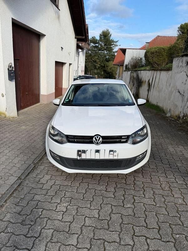 Gebraucht VW Polo Comfortline 90 PS (66 kW) 2012 Weiß Kleinwagen
