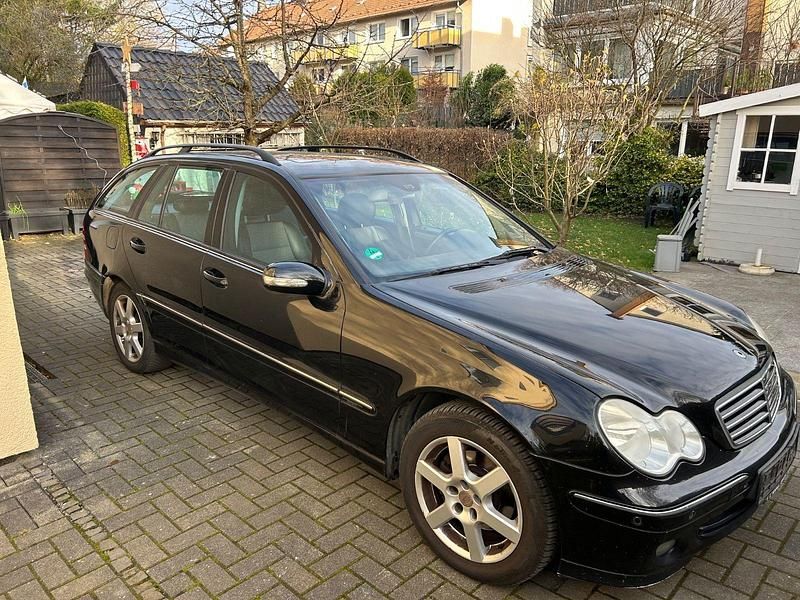 Gebraucht Mercedes C220 Avantgarde 150 PS (110 kW) 2007 Schwarz Kombi