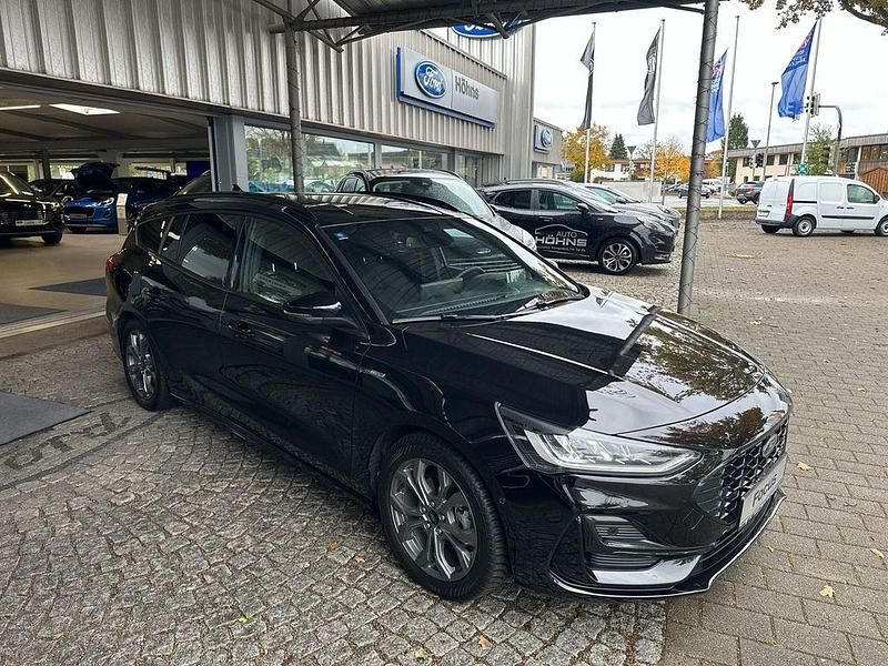 Gebraucht Ford Focus ST-Line X 155 PS (114 kW) 2024 Schwarz Limousine