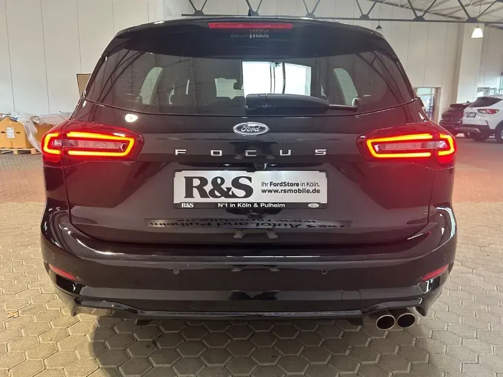 Używany Ford Focus ST-Line 155 KM (114 kW) 2025 Czarny Kombi