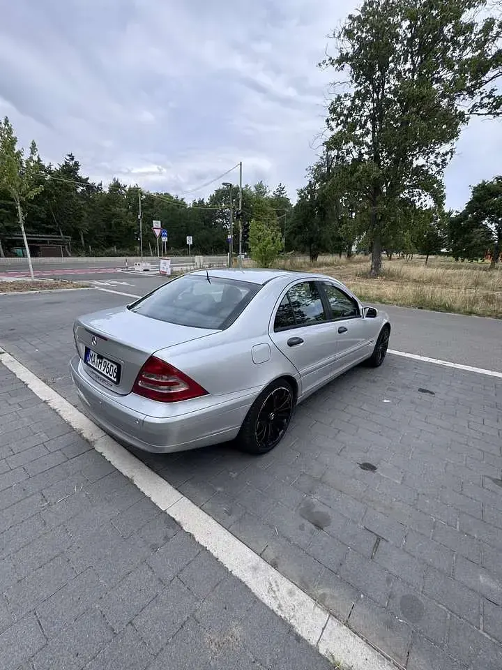Gebraucht Mercedes C220 Classic 143 PS (105 kW) 2001 Limousine