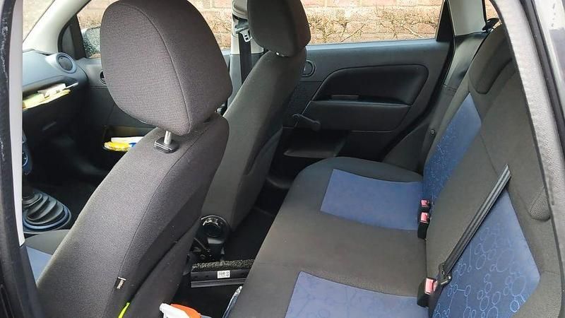 Gebraucht Ford Fiesta Style 69 PS (50 kW) 2008 Schwarz Kleinwagen