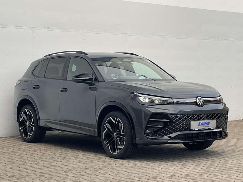 Neu VW Tiguan Style 177 PS (130 kW) 2026 Delfingrau metallic SUV