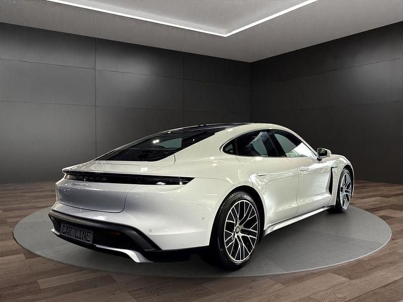 Gebraucht Porsche Taycan Turbo 500 kW (680 PS) 2020 Carraraweiss Limousine