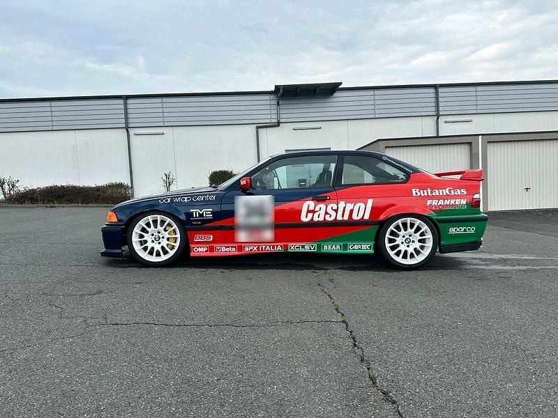 Usata BMW 325 Basis 1992 Blu Coupé