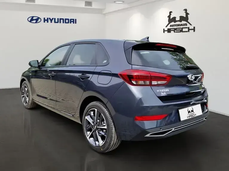 Gebraucht Hyundai i30 Advantage 160 PS (117 kW) 2024 Grau Limousine