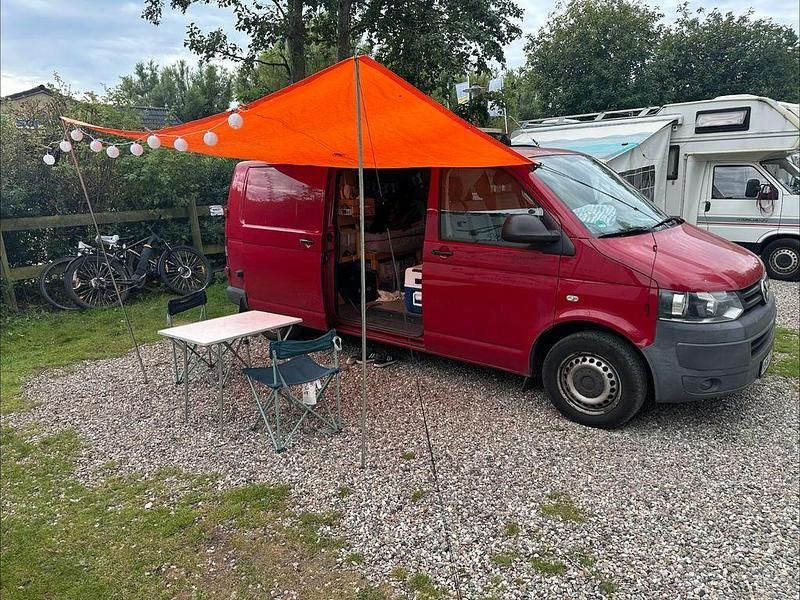 Rot Gebraucht 2010 VW Transporter Van | 7.000 € (Fairer Preis) - Bild 1/4