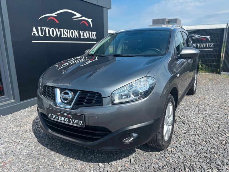 Silber Gebraucht 2012 Nissan Qashqai SUV | 11.990 € (Teuer) - Bild 1/4