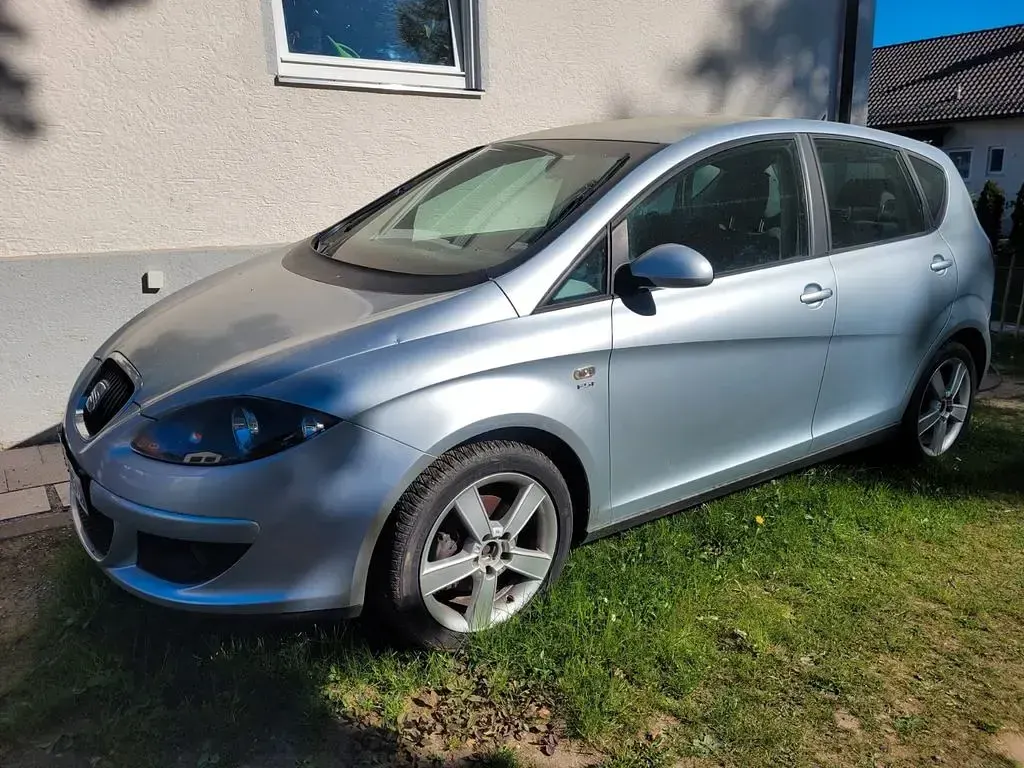 Gebraucht Seat Altea Fresh 150 PS (110 kW) 2005 Silber Van / Kleinbus