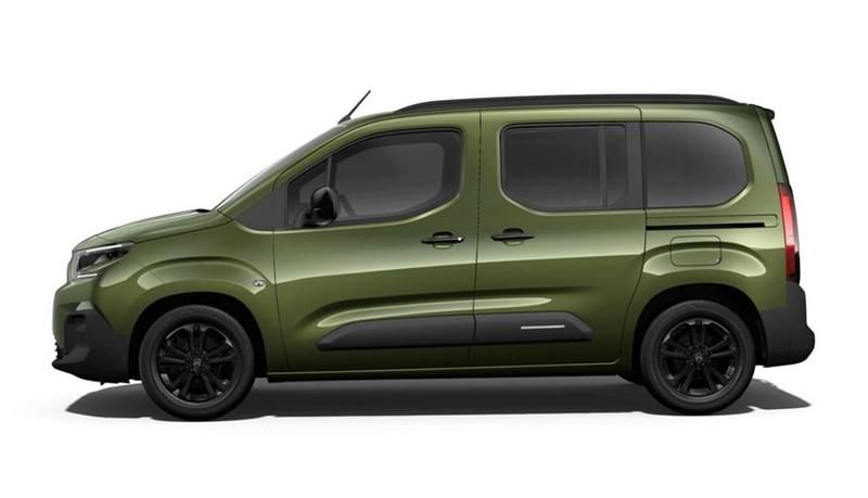 Neu Citroën Berlingo 101 PS (74 kW) 2026 Sirrka grün metallic Van / Kleinbus