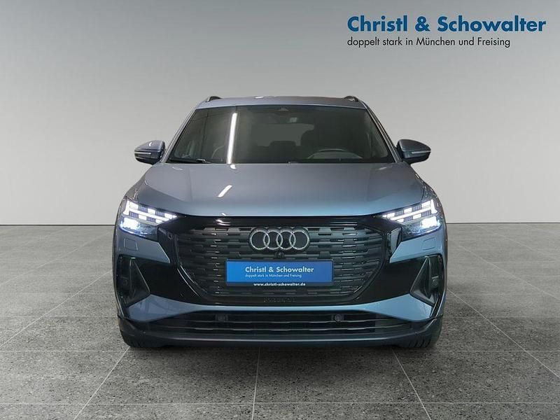Gebraucht Audi Q4 e-tron S-Line 219 kW (299 PS) 2022 Geysirblau metallic SUV