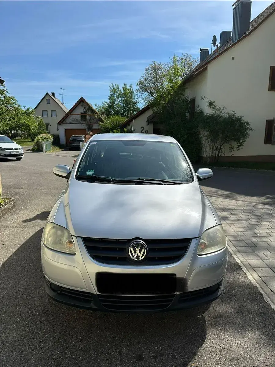 Usado VW Fox 54 CV (39 kW) 2007 Gris Utilitario
