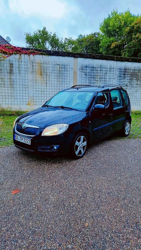 Schwarz Gebraucht 2008 Skoda Roomster Style Kombi | 1.999 € (Superpreis) - Bild 1/4