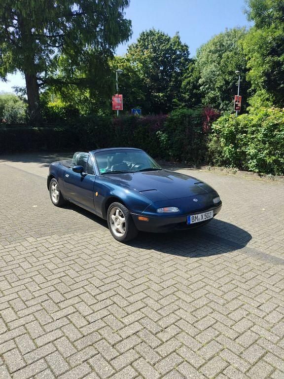 Blau Gebraucht 1997 Mazda MX5 Cabrio | 7.500 € (Fairer Preis) - Bild 1/4