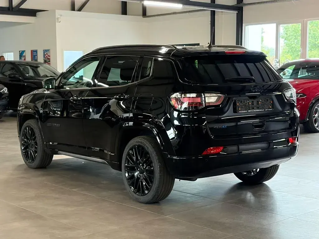 Gebraucht Jeep Compass 241 PS (177 kW) 2022 Schwarz SUV