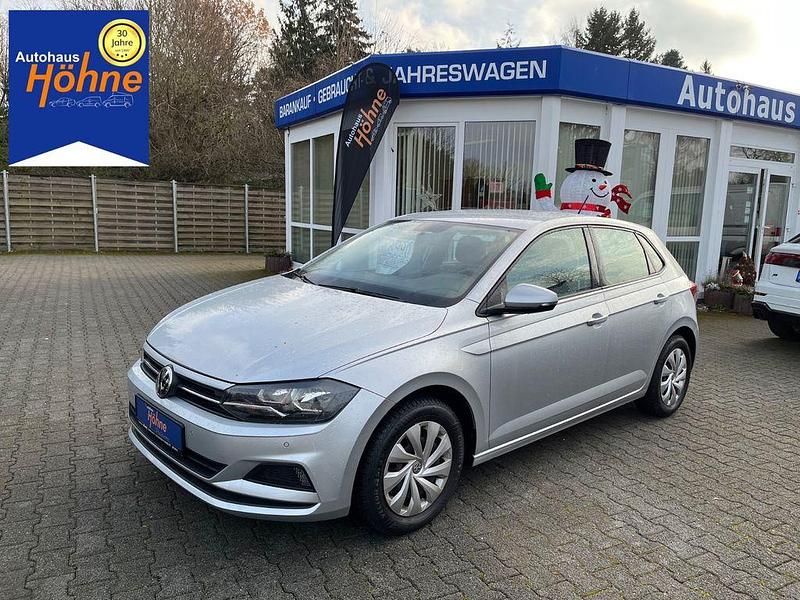 Reflexsilber Gebraucht 2018 VW Polo Comfortline Kleinwagen | 8.990 € (Fairer Preis) - Bild 1/4