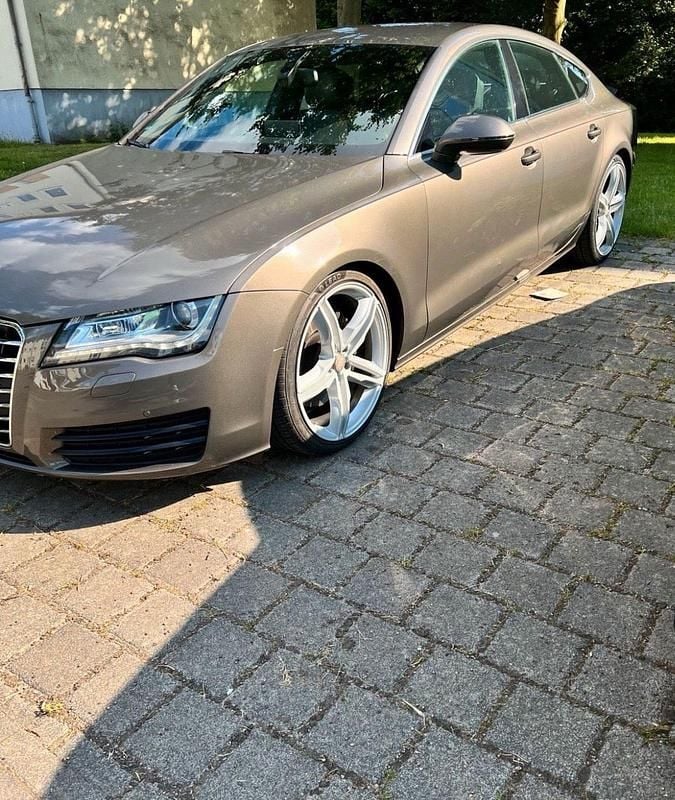 Gebraucht Audi A7 Ambiente 245 PS (180 kW) 2011 Braun Kleinwagen