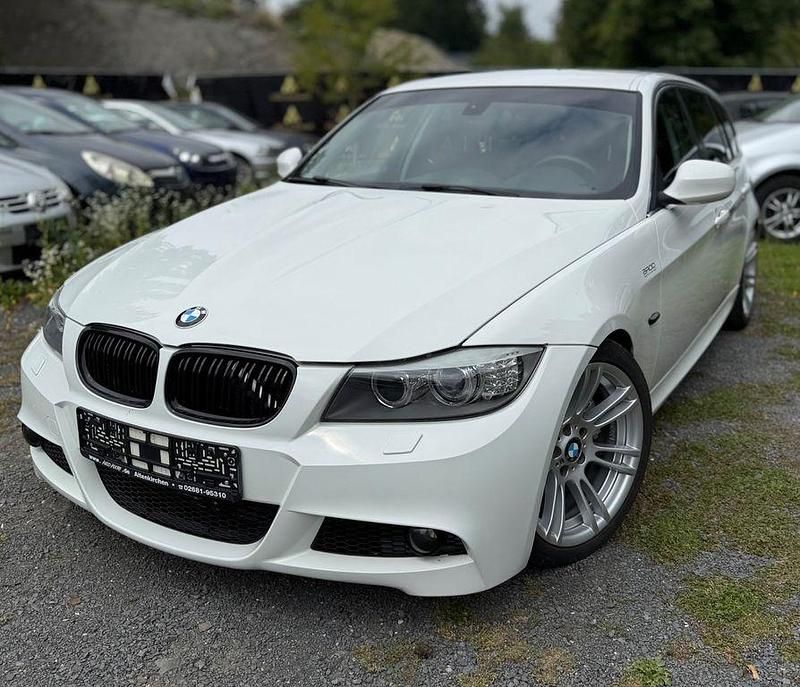 Gebraucht BMW 330 Performance 245 PS (180 kW) 2010 Weiß Kombi
