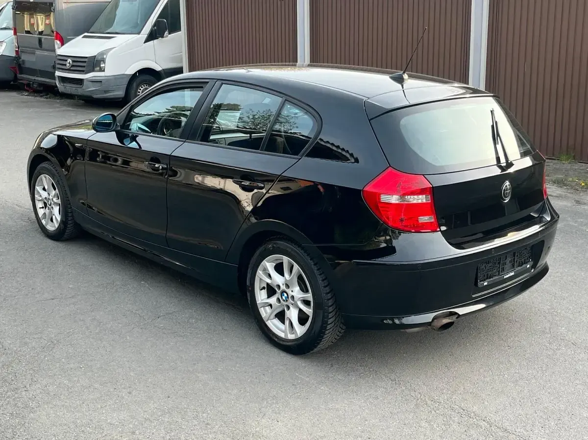 Gebraucht BMW 116 Advantage 122 PS (89 kW) 2007 Schwarz Kleinwagen