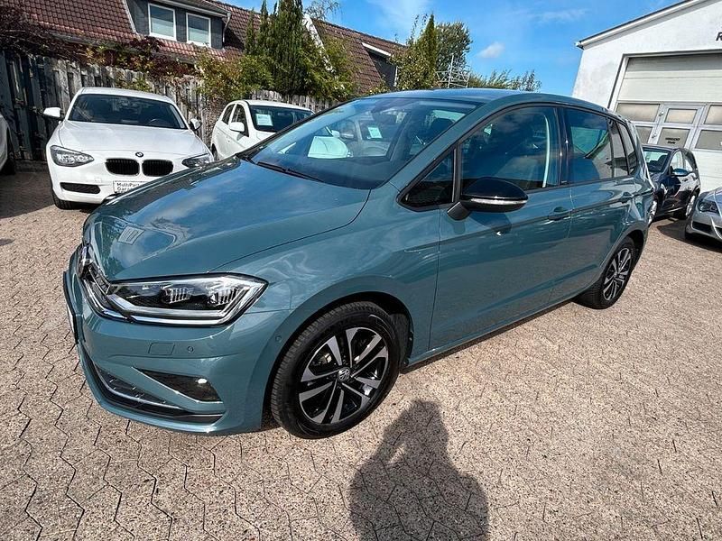 Blau Gebraucht 2020 VW Golf VII IQ Drive Limousine | 21.950 € (Fairer Preis) - Bild 1/4